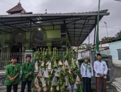 Mahasiswa Fakultas Ekonomi dan Bisnis IAIN Kediri Berpartisipasi dalam Program Berbagi Sayur bersama LAZISNU Kota Blitar di Acara Lailatul Ijtima’ MWC NU Sananweta
